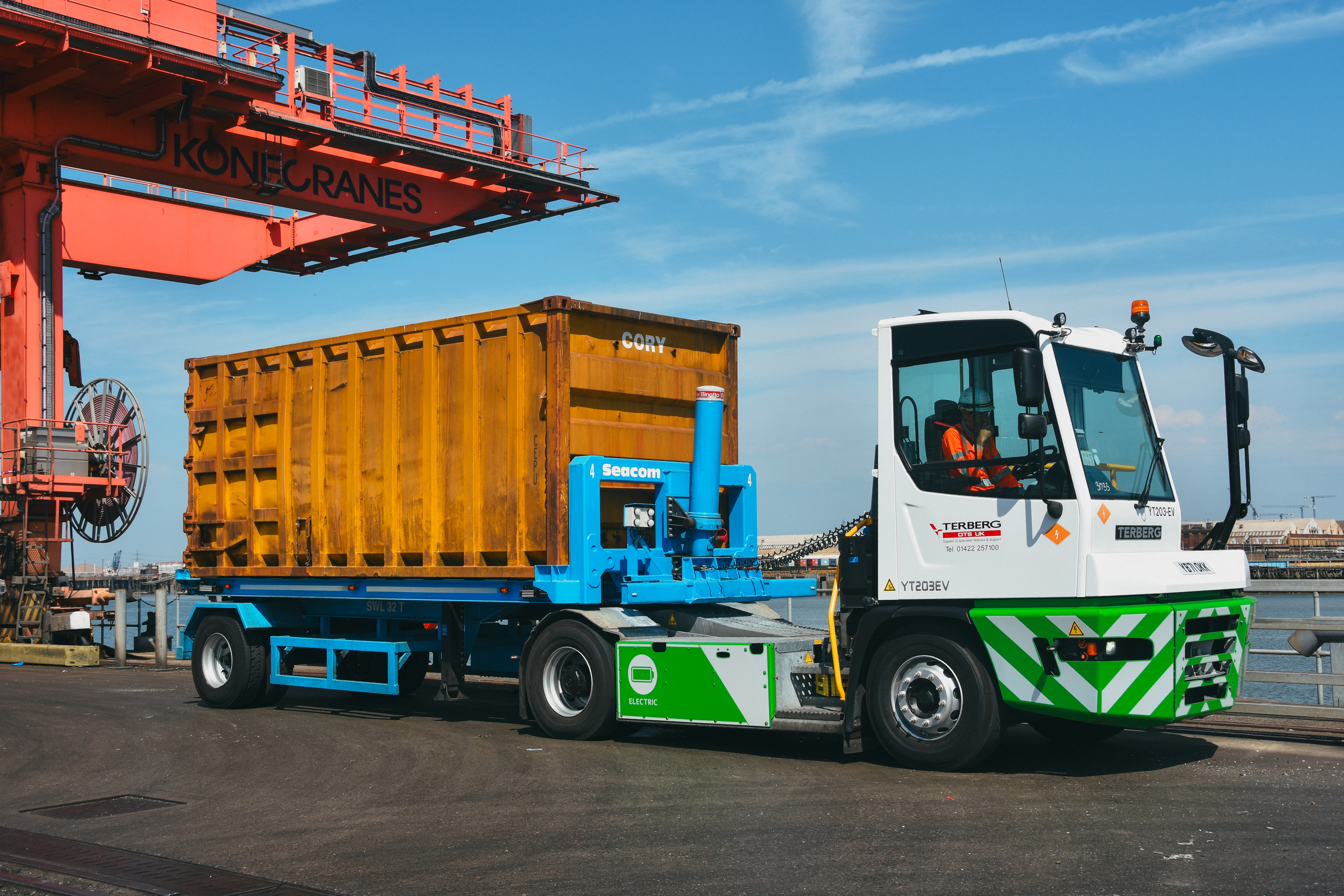 Cory transporteert afval efficiënt met Terberg-machines